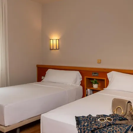 Hotel Estel Berga Exterior photo