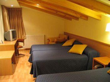Hotel Estel 2*